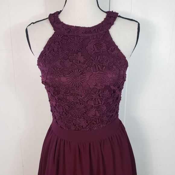LULUS Burgundy Lovers Game Lace Skater Halter Dress Size Extra Small - Picture 3 of 5